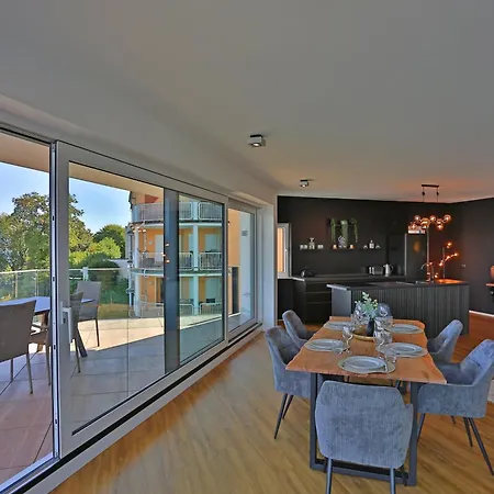 Apartmán Exklusive Mit Balkon Und Direktem Rheinblick Mit 2 Schlafzimmern Fuer Bis Zu 5 Gaeste Urmitz