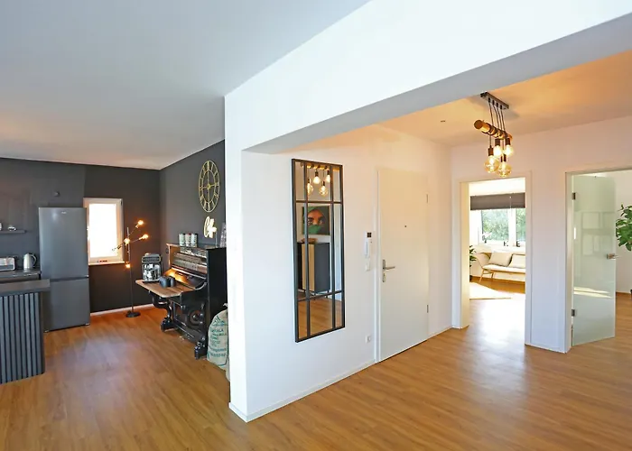 Exklusive Mit Balkon Und Direktem Rheinblick Mit 2 Schlafzimmern Für Bis Zu 5 Gäste Apartamento *